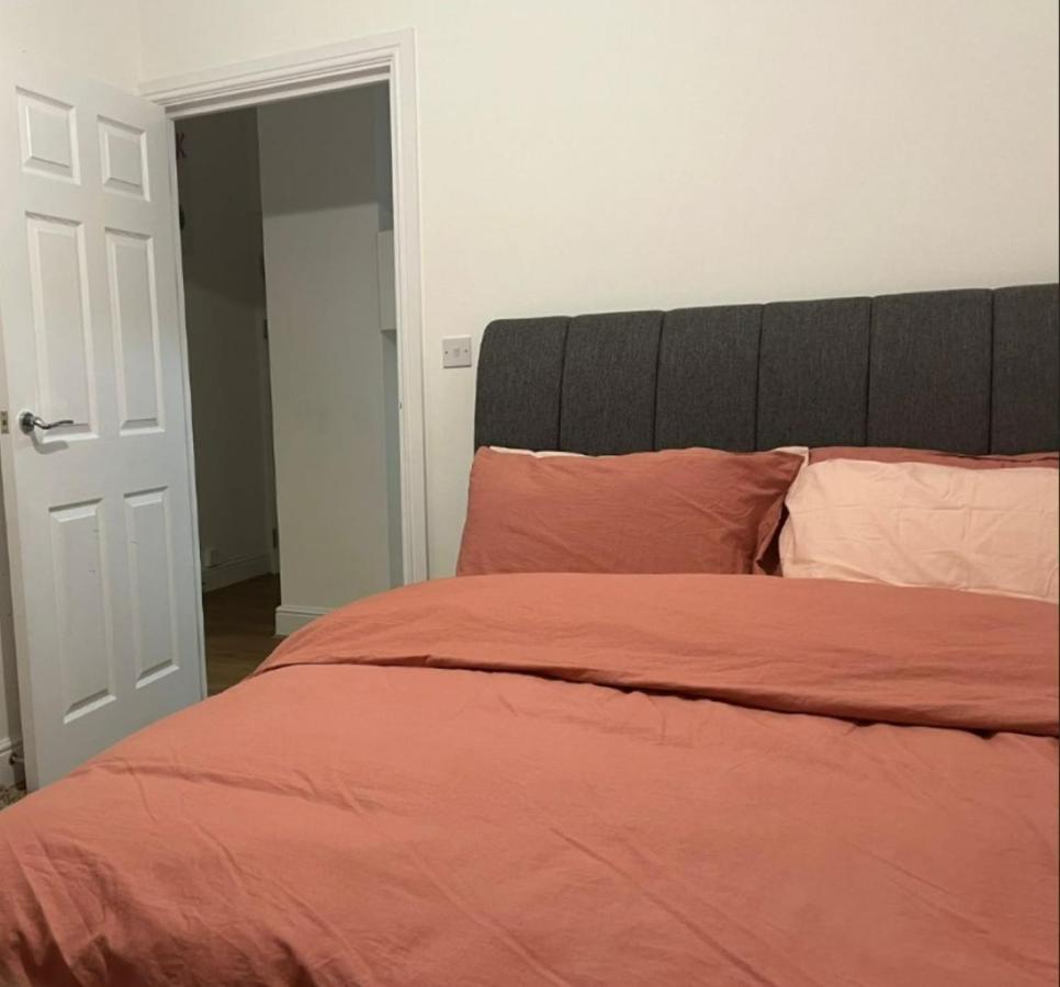 Appartement Modern And Stylish 1Bed Flat à Barking  Extérieur photo